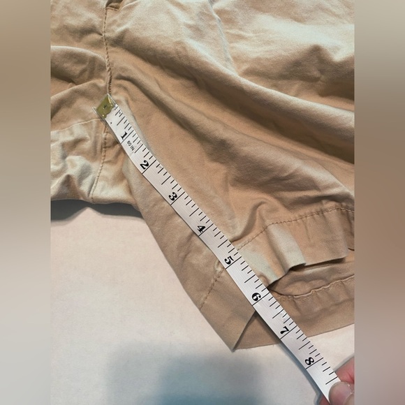 Old Navy Everyday Khaki Shorts Womens Size 2 - Picture 4 of 7